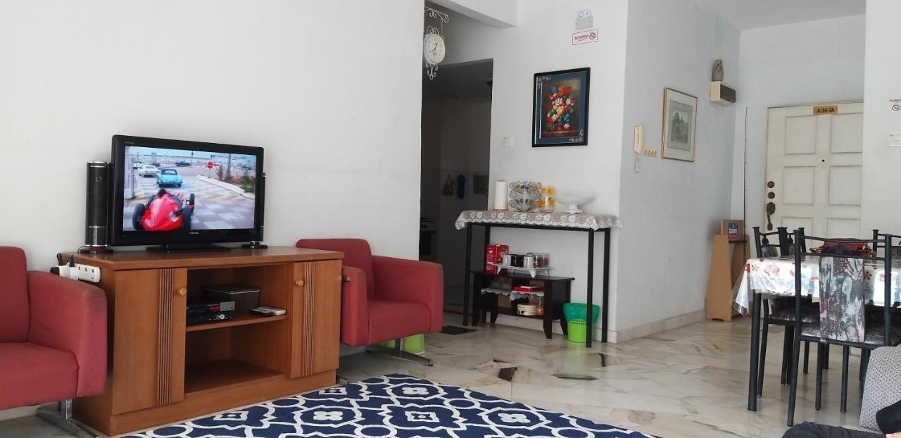 Homestay Haizal Telok Kemang Port Dickson Buitenkant foto